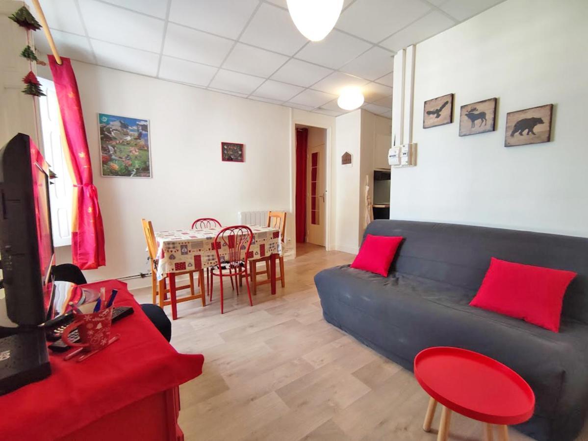 Bagnères-de-Luchon Les 3 Renards, T2 Bis, Parking, Centre Luchon, Casier A Skis, 4 Personnes מראה חיצוני תמונה